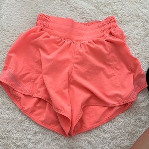 Lululemon Shorts 4 in